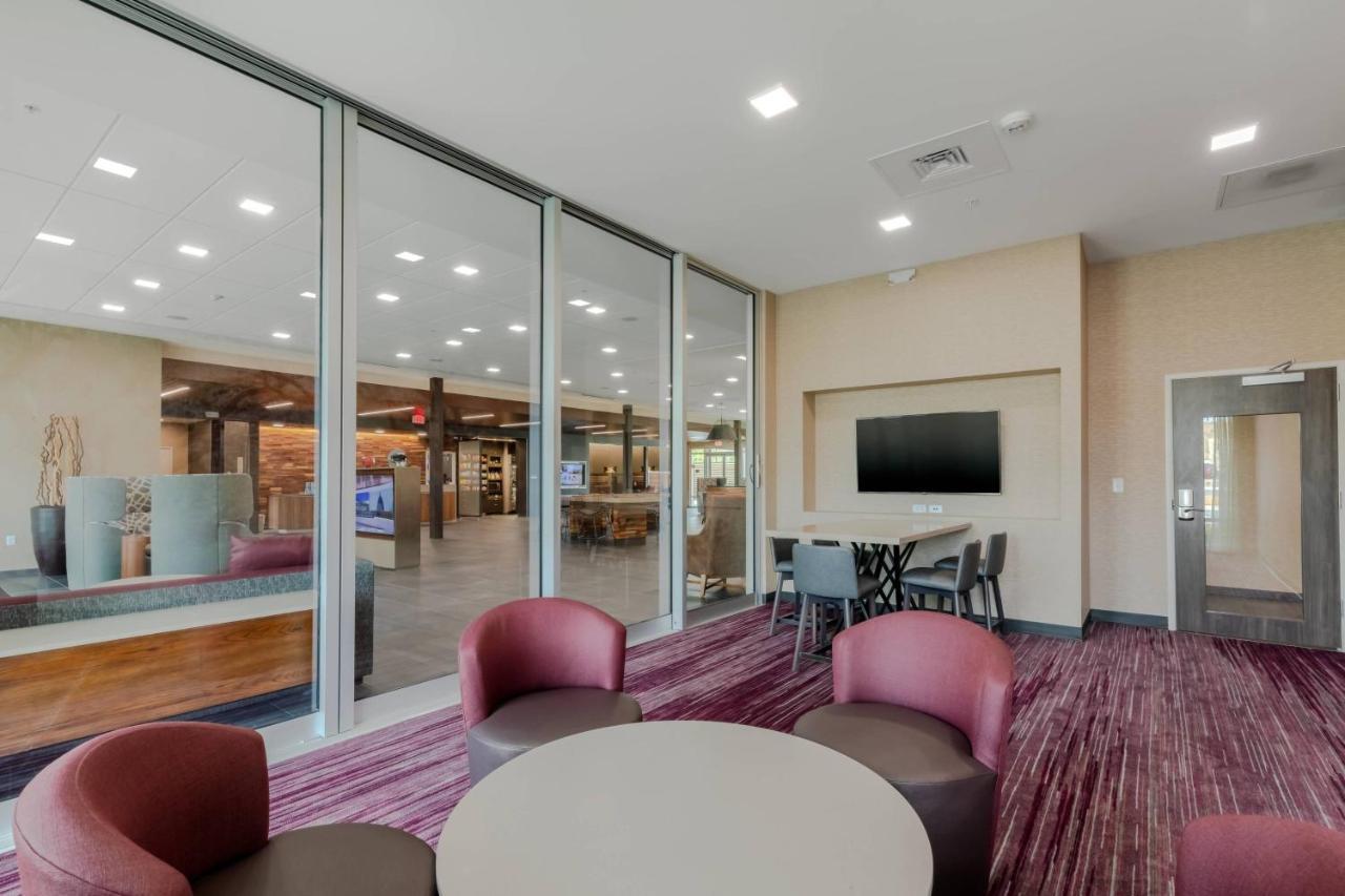 Courtyard By Marriott Savannah Airport Pooler Exterior foto